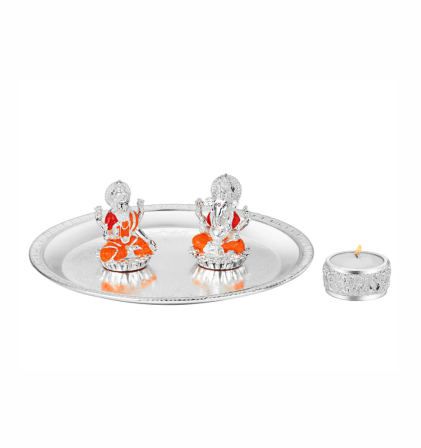 Puja Thali with Lakshmi Ganesha on Chowki & Tea Light